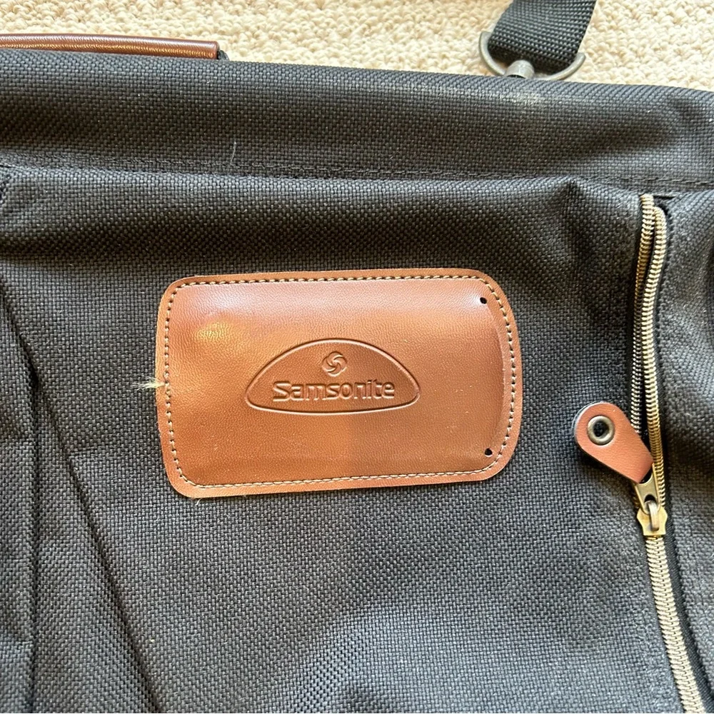 Samsonite Garmet Bag